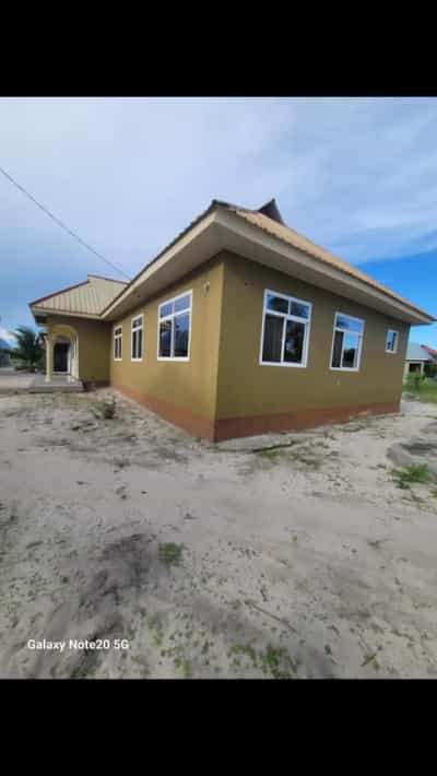 Nyumba ya vyumba vitatu inauzwa Kamengere-Vikindu, Pwani (400 sqm) Nyumba ya vyumba vitatu inauzwa Kamengere-Vikindu, Pwani (400 sqm)