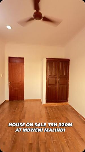 Nyumba ya vyumba vitatu inauzwa Mbweni Malindi, Dar Es Salaam (800 sqm) Nyumba ya vyumba vitatu inauzwa Mbweni Malindi, Dar Es Salaam (800 sqm)