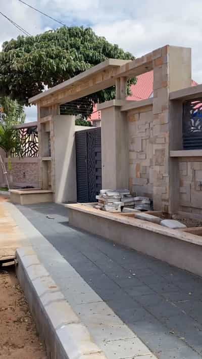 Nyumba ya vyumba vinne inauzwa Ilazo, Dodoma (811 sqm) Nyumba ya vyumba vinne inauzwa Ilazo, Dodoma (811 sqm)