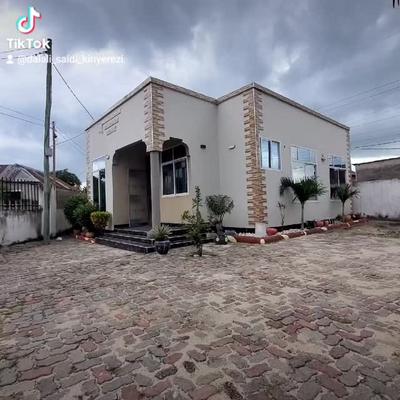 Nyumba ya vyumba vitatu inapangishwa Kinyerezi, Dar Es Salaam