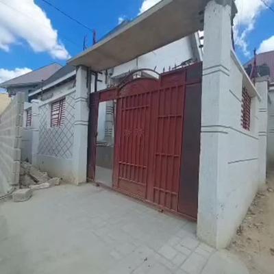 Nyumba ya vyumba vitatu inauzwa Mbezi Kwa Msuguri, Dar Es Salaam (350 sqm) Nyumba ya vyumba vitatu inauzwa Mbezi Kwa Msuguri, Dar Es Salaam (350 sqm)