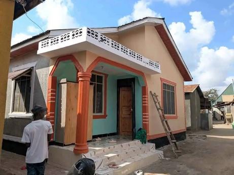 8 Bedrooms House for Sale in Mbagala Charambe Maji Matitu, Dar Es Salaam (400 sqm) 8 Bedrooms House for Sale in Mbagala Charambe Maji Matitu, Dar Es Salaam (400 sqm)