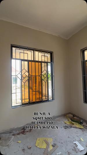 Nyumba inauzwa Bunju A, Dar Es Salaam (500 sqm) Nyumba inauzwa Bunju A, Dar Es Salaam (500 sqm)