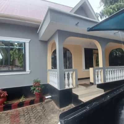 3 Bedrooms Apartment for Rent in Kimara Temboni, Dar Es Salaam