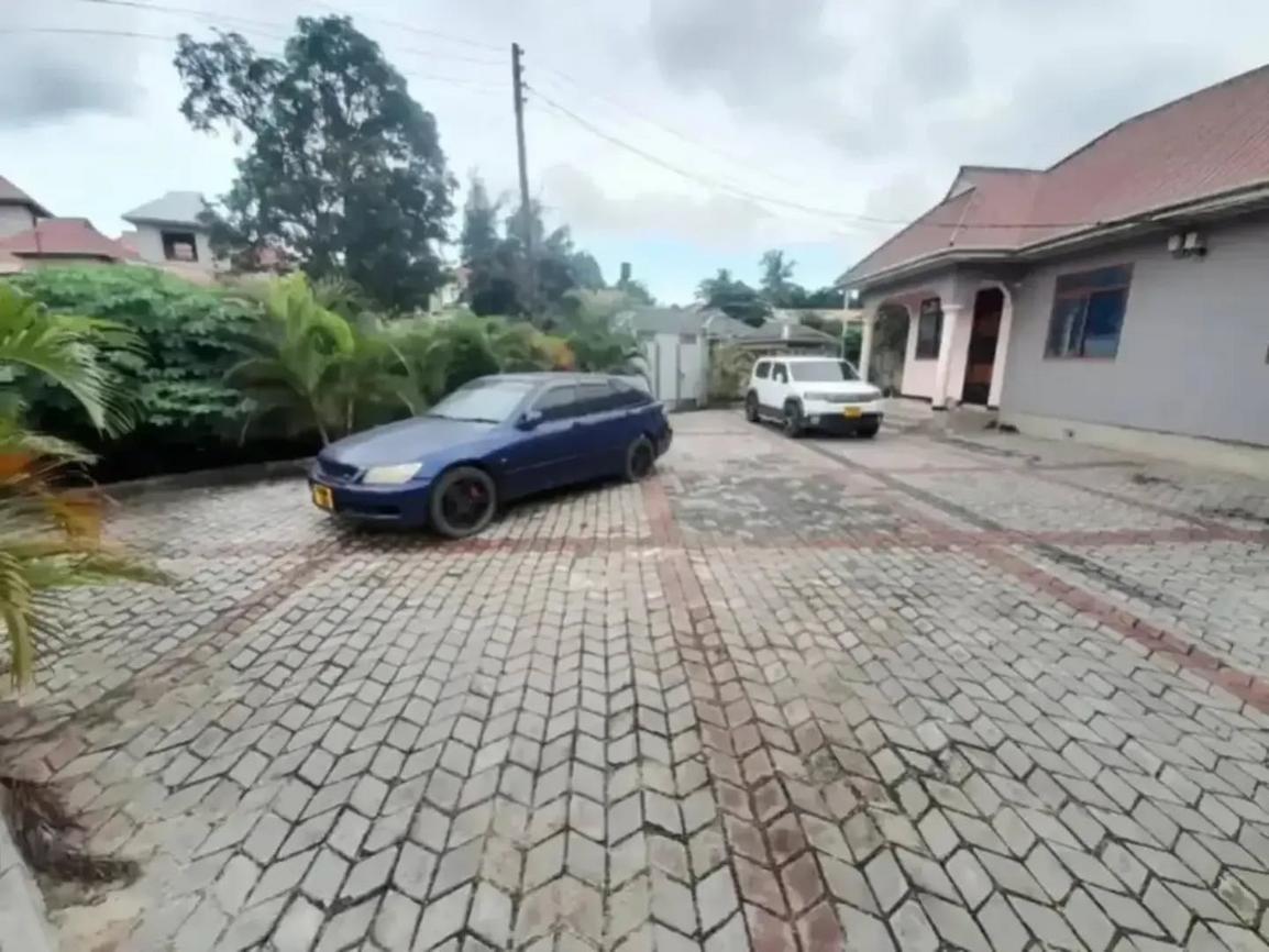 media -2 media -2
