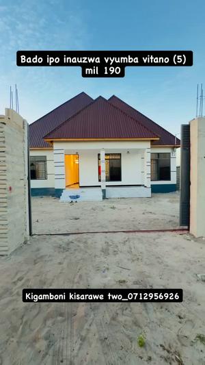 Nyumba ya vyumba vitano inauzwa Kisarawe 2 Kigamboni, Dar Es Salaam (800 sqm)