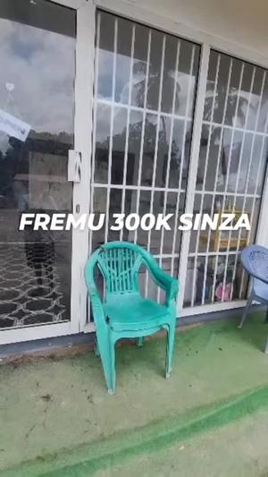 Duka linapangishwa Sinza, Dar Es Salaam