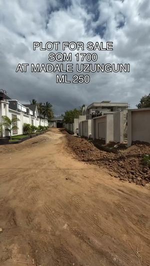 Kiwanja kinauzwa Madale Uzunguni, Dar Es Salaam (1700 sqm) Kiwanja kinauzwa Madale Uzunguni, Dar Es Salaam (1700 sqm)