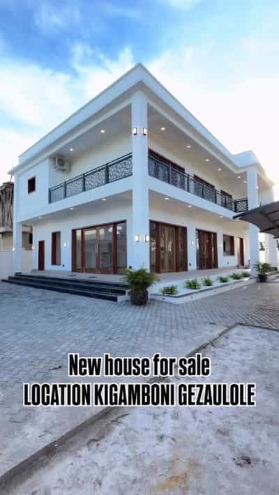 Nyumba ya vyumba vitano inauzwa KIGAMBONI GEZA ULOLE, Dar Es Salaam (810 sqm) Nyumba ya vyumba vitano inauzwa KIGAMBONI GEZA ULOLE, Dar Es Salaam (810 sqm)