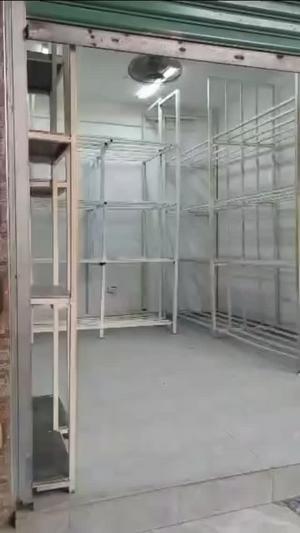Frame ya Biashara inapangishwa Kariakoo Mtaa Wa Ndanda, Dar Es Salaam
