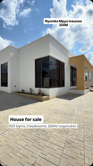 Nyumba ya vyumba vitatu inauzwa Madale Flamingo, Dar Es Salaam (500 sqm)