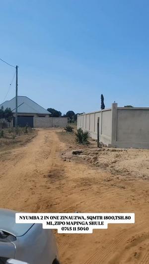 Nyumba ya vyumba vitatu inauzwa Mapinga Shule, Pwani (1800 sqm)