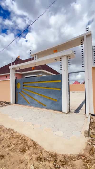 Nyumba ya vyumba vitatu inauzwa Nkuhungu Mnada, Dodoma