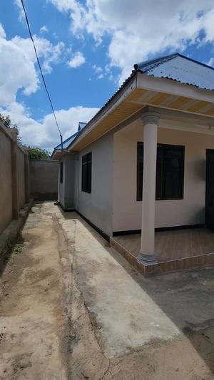 Nyumba ya vyumba vitatu inapangishwa Mkimbizi Bima, Iringa