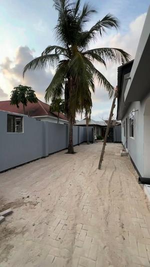 Nyumba ya vyumba viwili inapangishwa Kigamboni Kisiwani, Dar Es Salaam Nyumba ya vyumba viwili inapangishwa Kigamboni Kisiwani, Dar Es Salaam