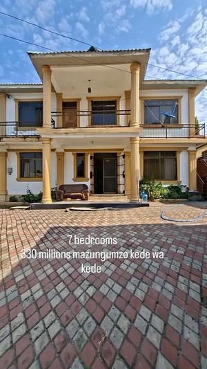 7 Bedrooms House for Sale in Ubungo Kibo, Dar Es Salaam (400 sqm)