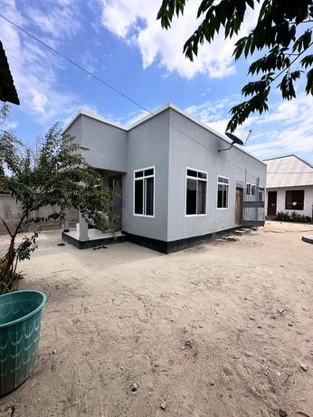Nyumba ya vyumba viwili inauzwa Tabata Segerea, Dar Es Salaam (450 sqm)