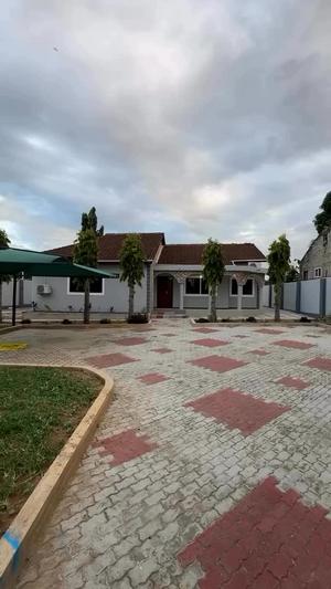 3 Bedrooms House for Rent in Ununio Beach, Dar Es Salaam 3 Bedrooms House for Rent in Ununio Beach, Dar Es Salaam