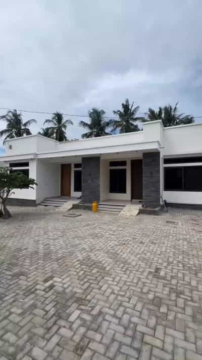 Apartment ya vyumba vitatu inapangishwa Tegeta Nyuki Ushuhani, Dar Es Salaam