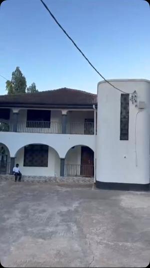 8 Bedrooms House for Rent in Mikocheni Kwa Warioba, Dar Es Salaam 8 Bedrooms House for Rent in Mikocheni Kwa Warioba, Dar Es Salaam