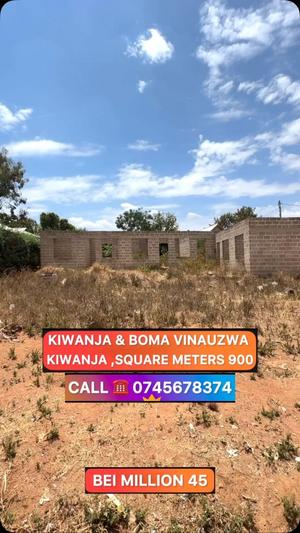Kiwanja kinauzwa Nyasaka, Mwanza (900 sqm)
