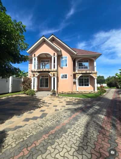 Nyumba ya vyumba 7 inapangishwa Ada estate, Dar Es Salaam