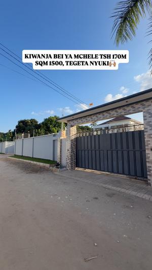 Kiwanja kinauzwa Tegeta Nyuki, Dar Es Salaam sqm 1500 Kiwanja kinauzwa Tegeta Nyuki, Dar Es Salaam sqm 1500