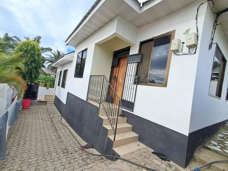 Nyumba/Apartment ya vyumba viwili inapangishwa Kimara Mwisho, Dar Es Salaam Nyumba/Apartment ya vyumba viwili inapangishwa Kimara Mwisho, Dar Es Salaam