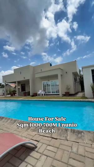 Nyumba ya vyumba vitatu inauzwa Ununio Beach, Dar Es Salaam (1000 sqm) Nyumba ya vyumba vitatu inauzwa Ununio Beach, Dar Es Salaam (1000 sqm)