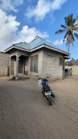 Nyumba ya vyumba vitatu inauzwa Kigamboni Vijibweni Mwisho, Dar Es Salaam Nyumba ya vyumba vitatu inauzwa Kigamboni Vijibweni Mwisho, Dar Es Salaam