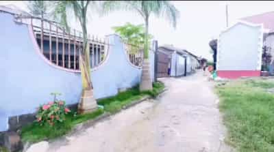 Nyumba ya vyumba vitatu inauzwa Makongo, Dar Es Salaam (300 sqm)