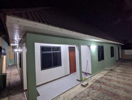 Apartment ya vyumba viwili inapangishwa Kimara Temboni, Dar Es Salaam Apartment ya vyumba viwili inapangishwa Kimara Temboni, Dar Es Salaam