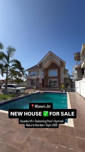 Nyumba ya vyumba vitano inauzwa Mbweni Jkt, Dar Es Salaam (1300 sqm)
