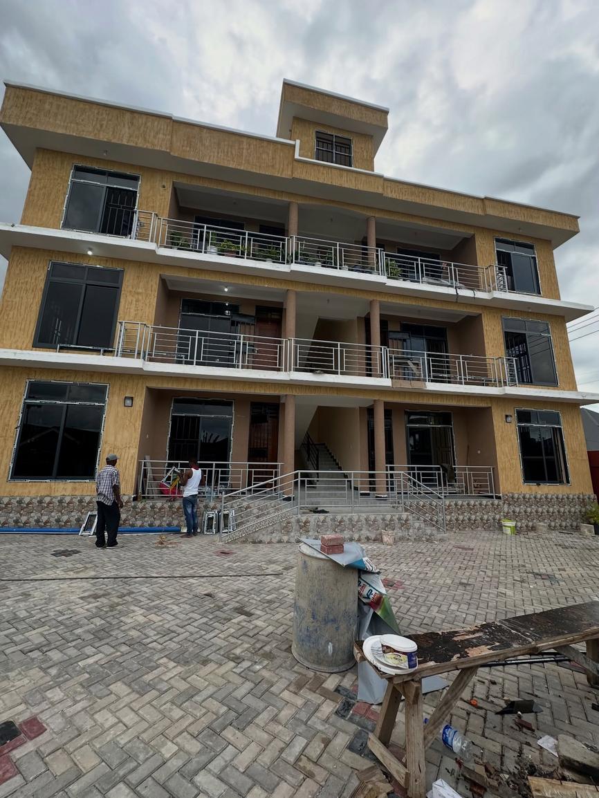  media -1