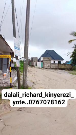 Nyumba ya vyumba vitatu inauzwa Kinyerezi Kifuru, Dar Es Salaam (400 sqm)