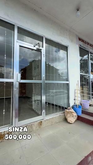Duka linapangishwa Sinza, Dar Es Salaam