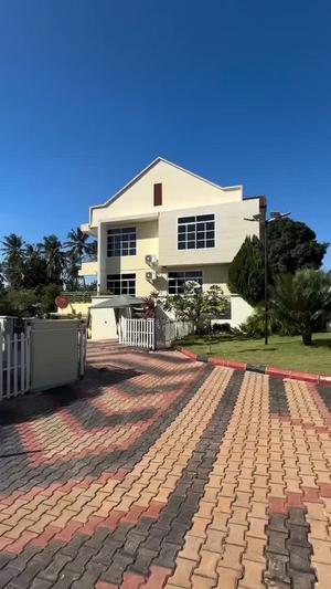Villa ya vyumba vinne inapangishwa Salasala, Dar Es Salaam Villa ya vyumba vinne inapangishwa Salasala, Dar Es Salaam