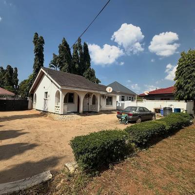 House for Sale in Mbezi Beach, Dar Es Salaam (927 sqm) House for Sale in Mbezi Beach, Dar Es Salaam (927 sqm)