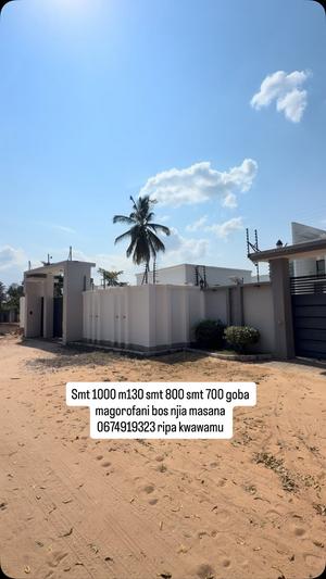 Kiwanja kinauzwa Goba Magorofani, Dar Es Salaam (1000 sqm) Kiwanja kinauzwa Goba Magorofani, Dar Es Salaam (1000 sqm)