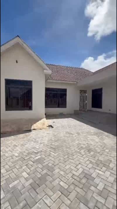 Apartment ya vyumba viwili inapangishwa Mkalama, Morogoro Apartment ya vyumba viwili inapangishwa Mkalama, Morogoro