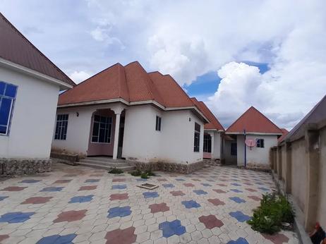 Apartment ya vyumba vitatu inapangishwa Mbeya Apartment ya vyumba vitatu inapangishwa Mbeya
