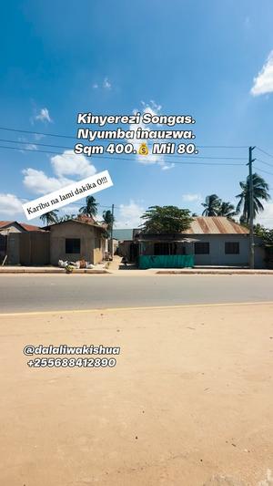 Nyumba ya vyumba vitatu inauzwa Kinyerezi Songas, Dar Es Salaam (400 sqm) Nyumba ya vyumba vitatu inauzwa Kinyerezi Songas, Dar Es Salaam (400 sqm)