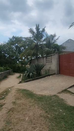 House for Sale in Tegeta Wazo, Dar Es Salaam (900 sqm) House for Sale in Tegeta Wazo, Dar Es Salaam (900 sqm)