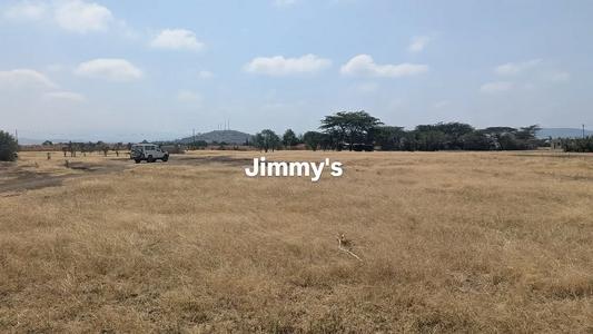 Kiwanja (Commercial Plot) kinauzwa Kisongo, Arusha (3 acre)