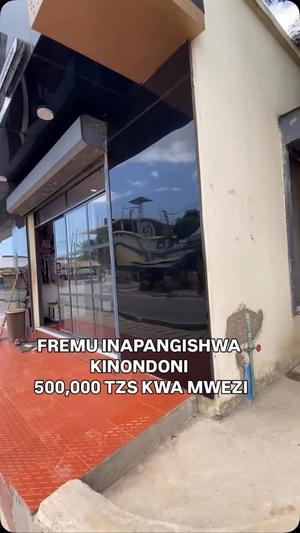 Duka linapangishwa Kinondoni, Dar Es Salaam