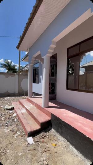 Nyumba ya vyumba vitatu inapangishwa Kigamboni Mikwambe, Dar Es Salaam Nyumba ya vyumba vitatu inapangishwa Kigamboni Mikwambe, Dar Es Salaam