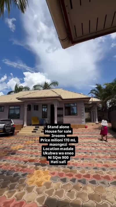 Nyumba ya vyumba vitatu inauzwa Madale, Dar Es Salaam (900 sqm)
