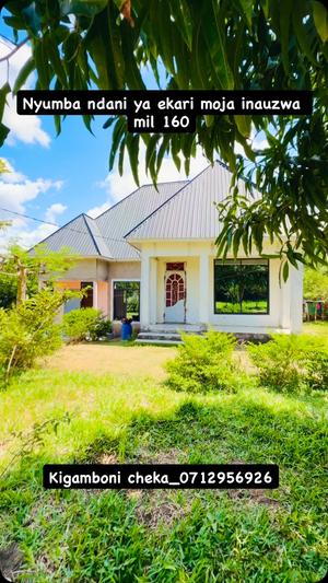 4 Bedrooms House for Sale in Cheka Kigamboni, Dar Es Salaam (4200 sqm) 4 Bedrooms House for Sale in Cheka Kigamboni, Dar Es Salaam (4200 sqm)