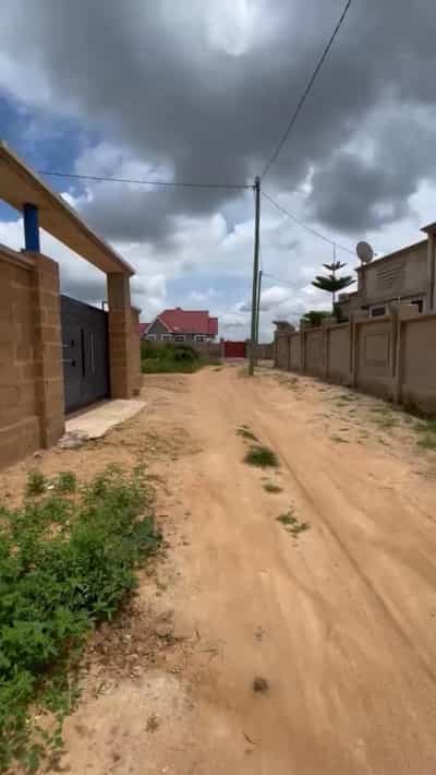 Kiwanja kinauzwa Ntyuka, Dodoma