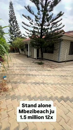4 Bedrooms House for Rent in Mbezi Beach Tanki Bovu, Dar Es Salaam 4 Bedrooms House for Rent in Mbezi Beach Tanki Bovu, Dar Es Salaam